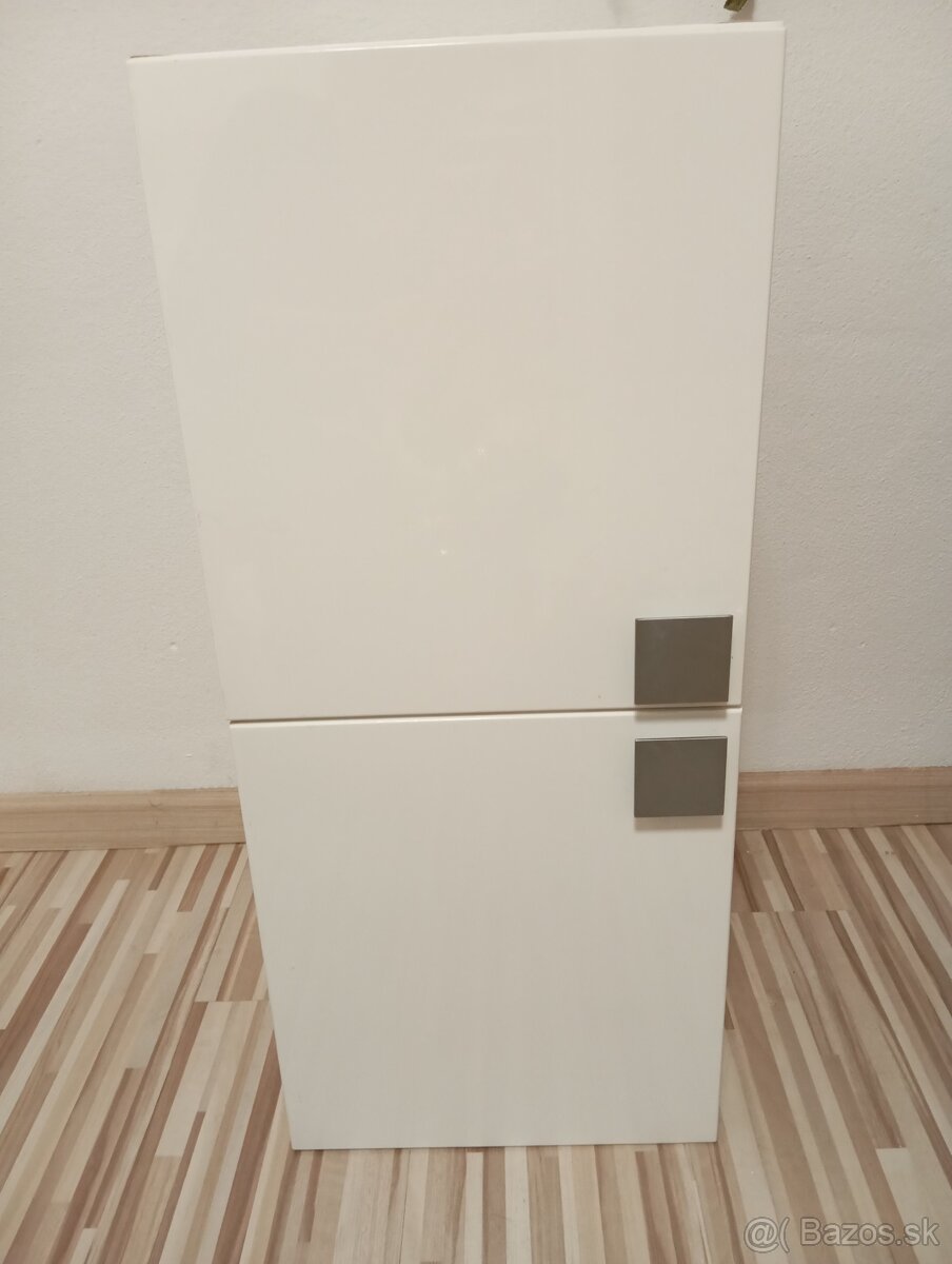 Predám kúpeľňový nábytok - 4