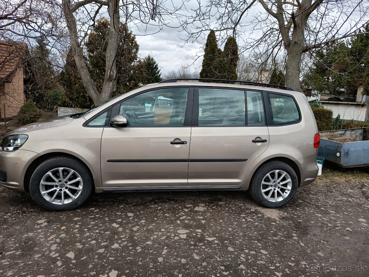 Predam VW Touran 1.6 TDI - 4