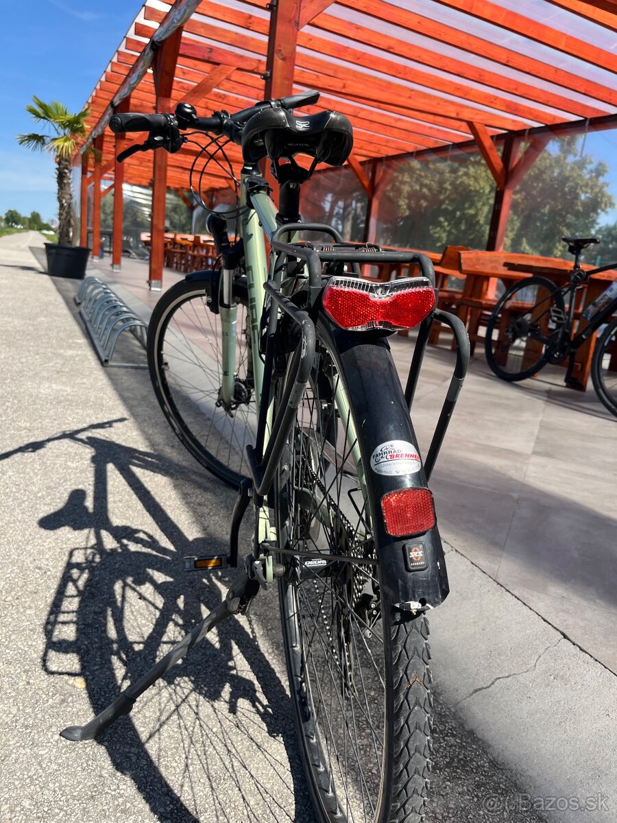Cube touring - 4