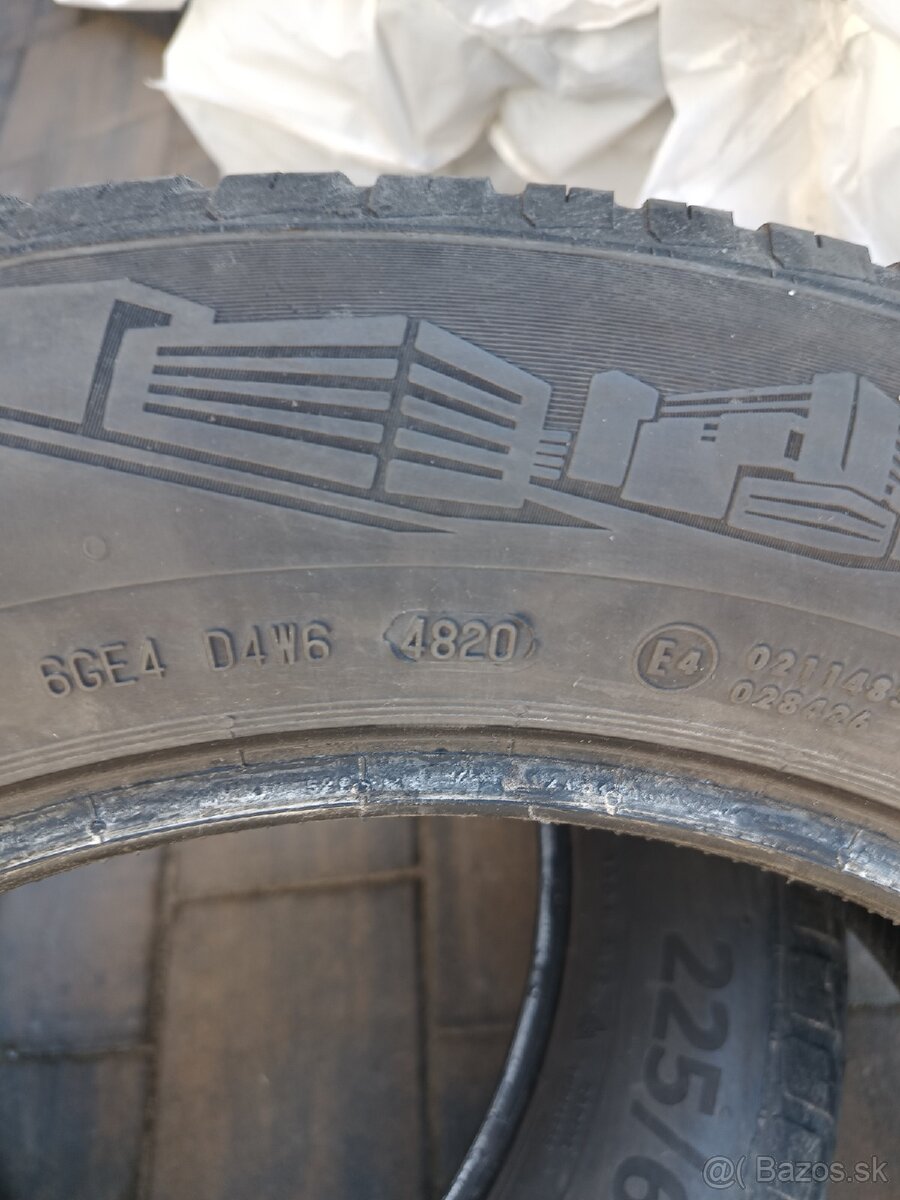 Predám pneumatiky Continental celoročne 225/60 R18 - 4