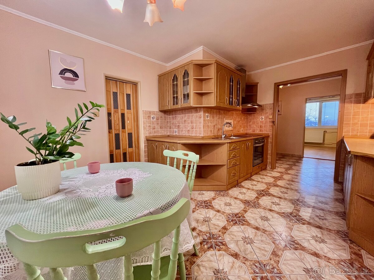 3 izbový byt so záhradkou, garážou, Čemerné - 4