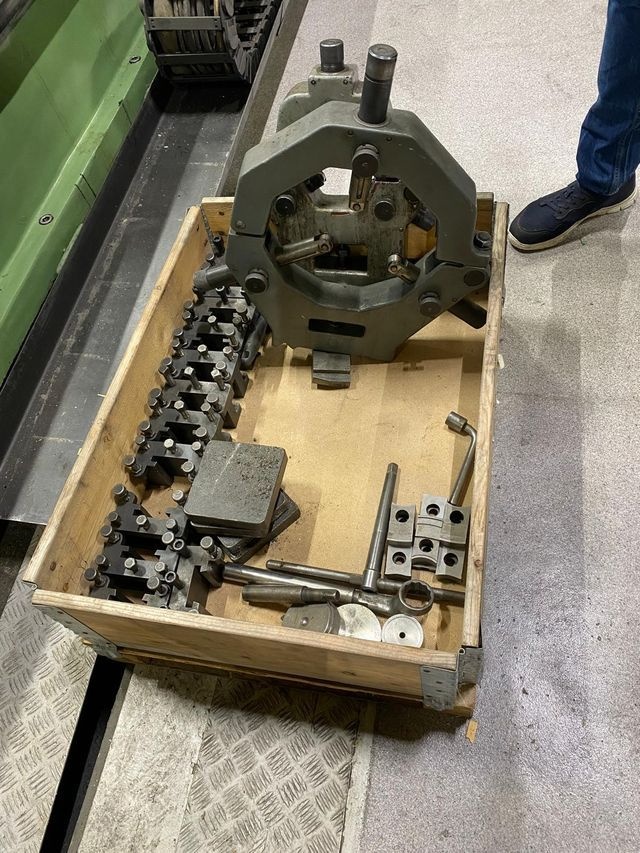 Sústruh hrotový SUI 50 A/2000 - 4