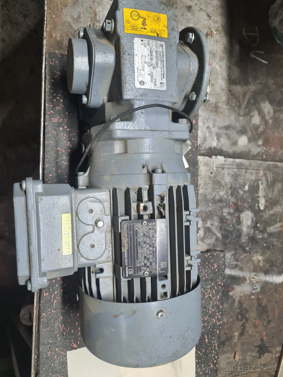 Elektromotor s prevodovkou - 4