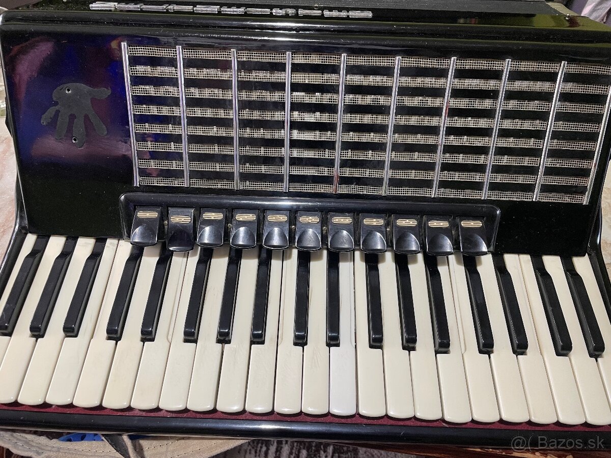 Akordeón Weltmeister Stella 120bas - 4