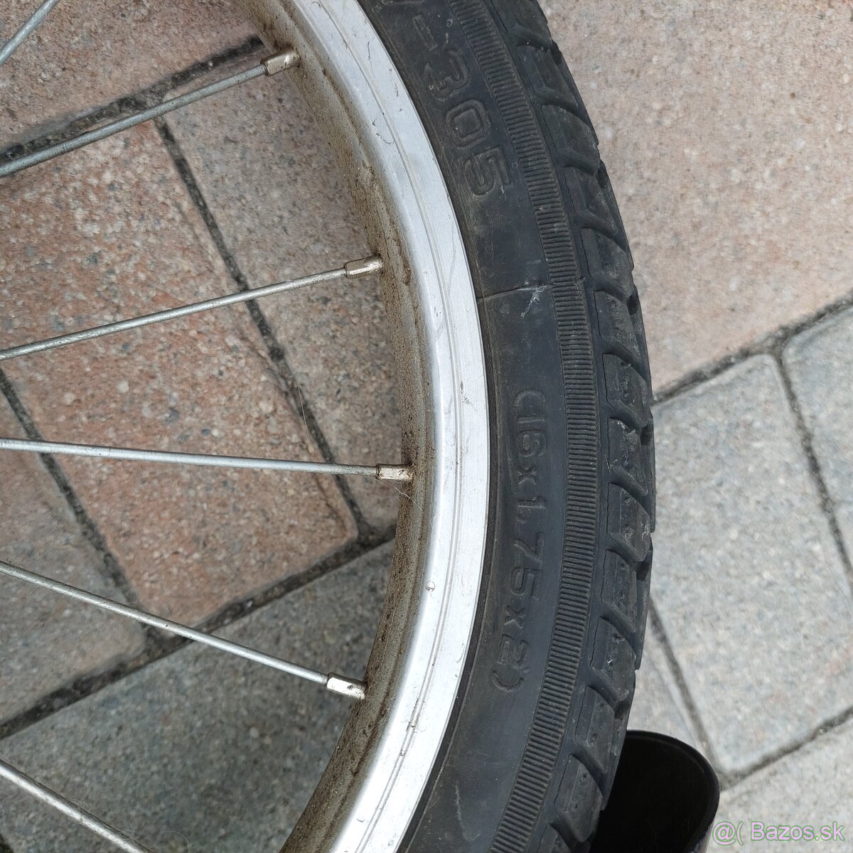 Predam 2 detske bicykle - 4