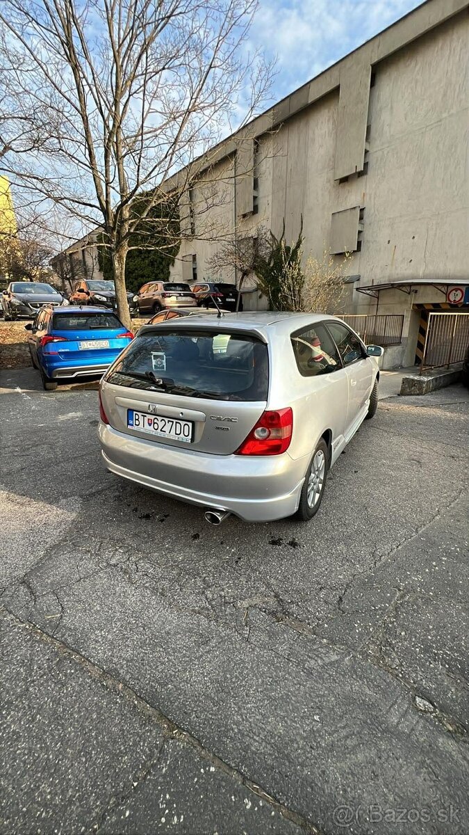 Honda Civic 7 generácia - 4