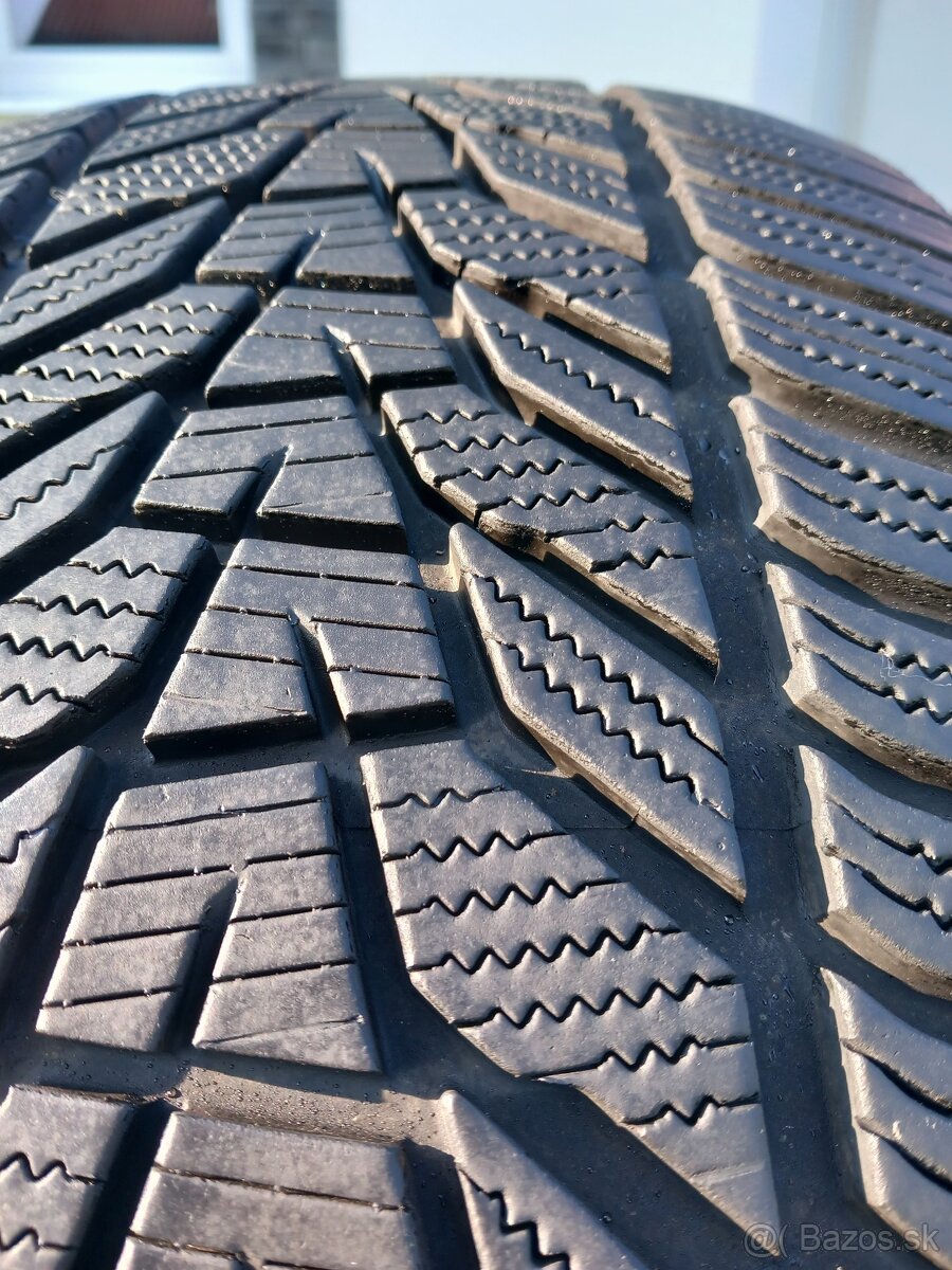 245/45 r17 zimne pneumatiky - 4