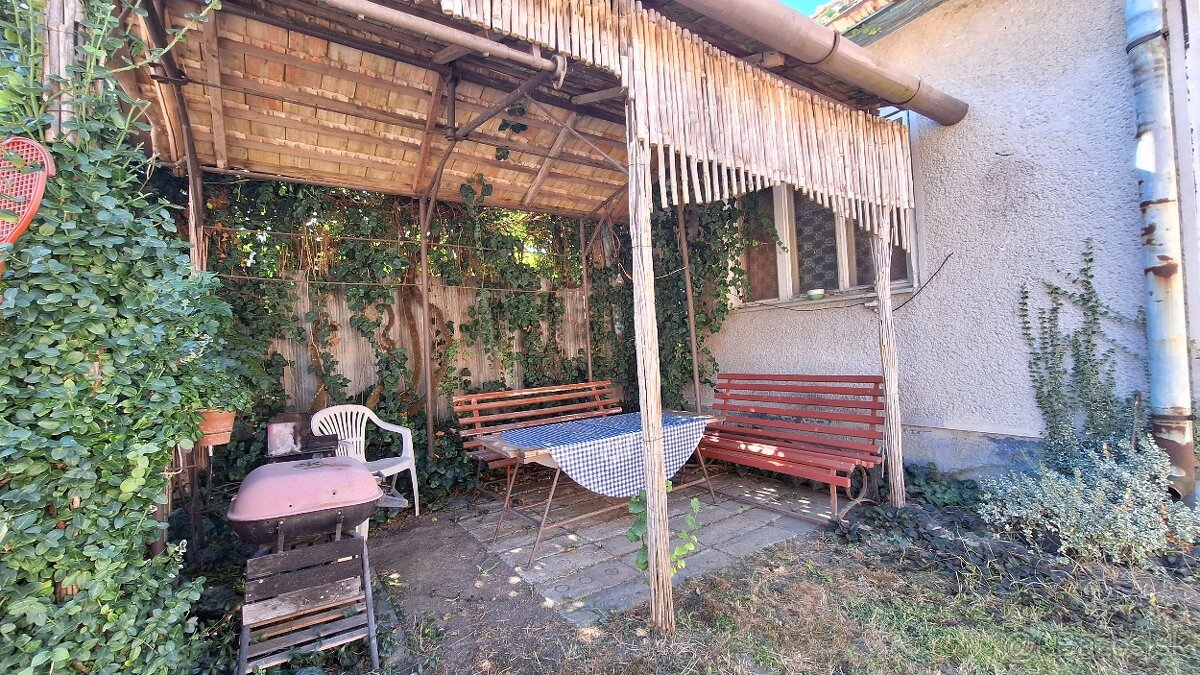 Rodinný dom 1+3 s ústredným kúrením + vedľajšie stavby - 4