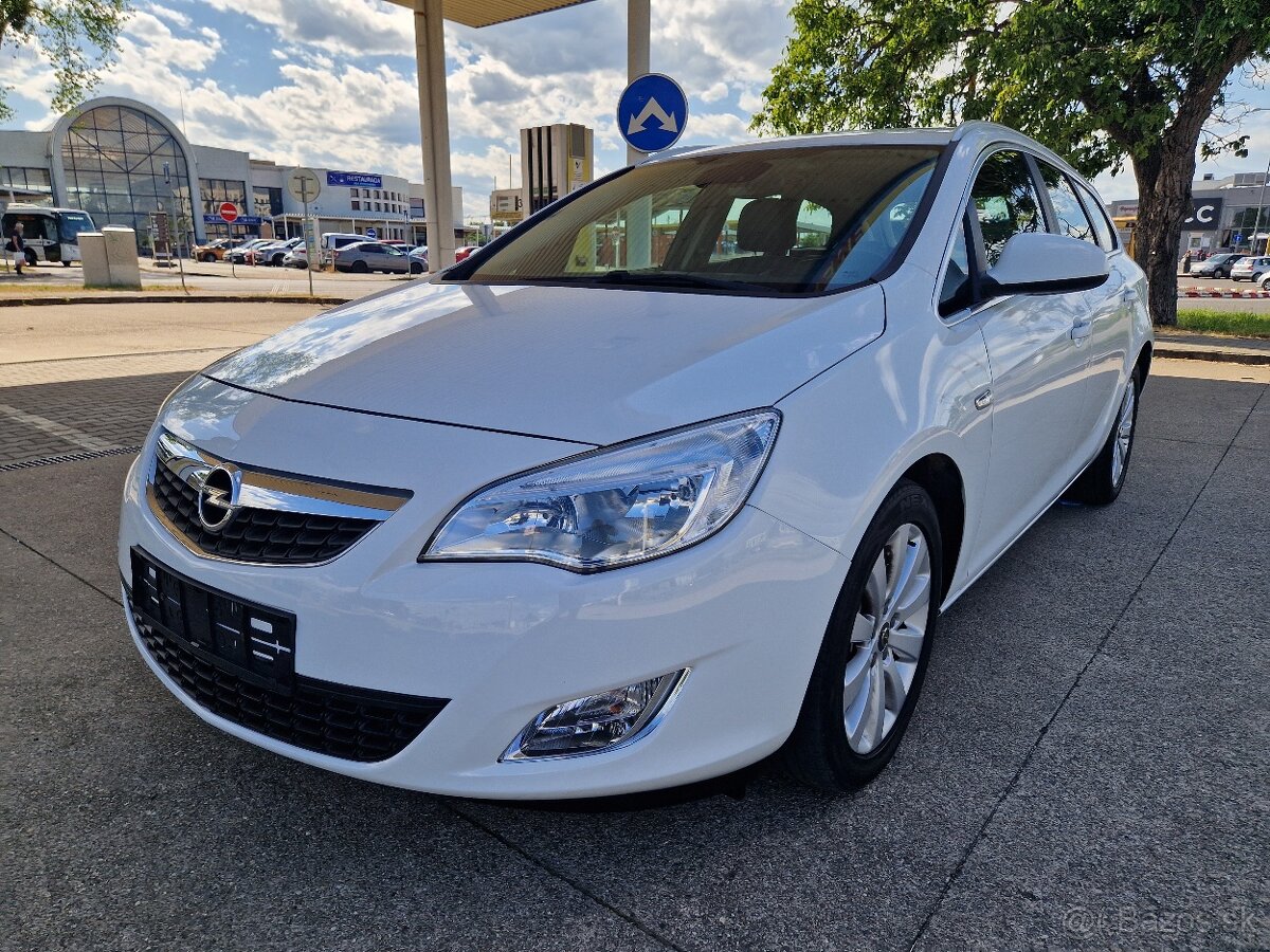 Opel Astra Caravan Classic III 1.7 CDTi 125k Plus - 4