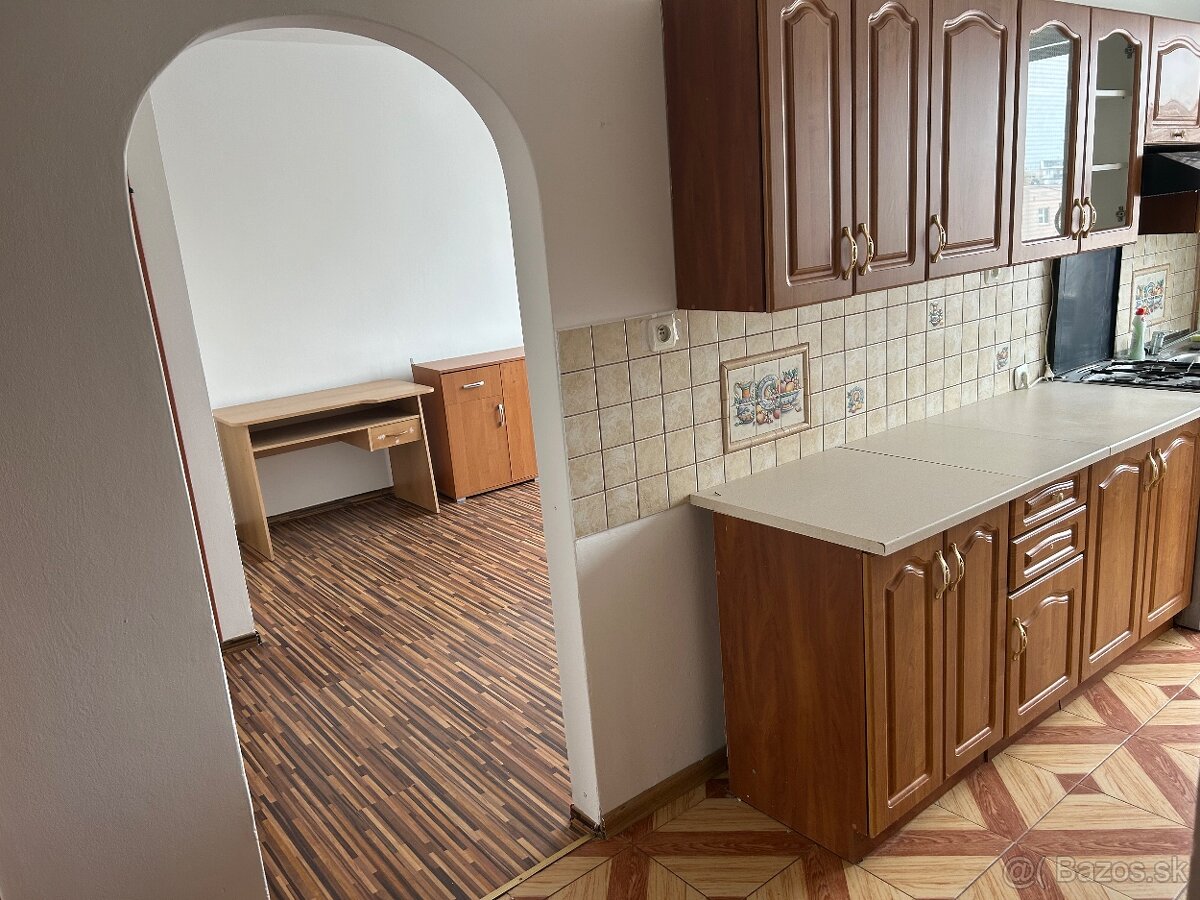 Prenájom 2.izbový byt Valaliky - 4