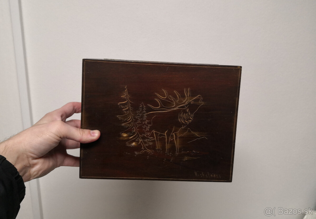 Starožitná drevená kazeta - 4