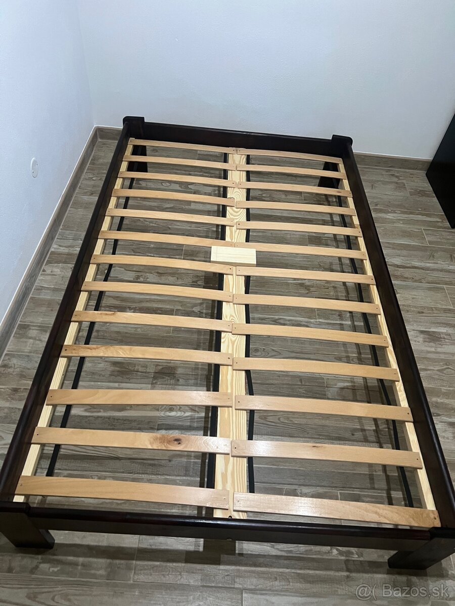 Skriň a rám postele s roštom - 4