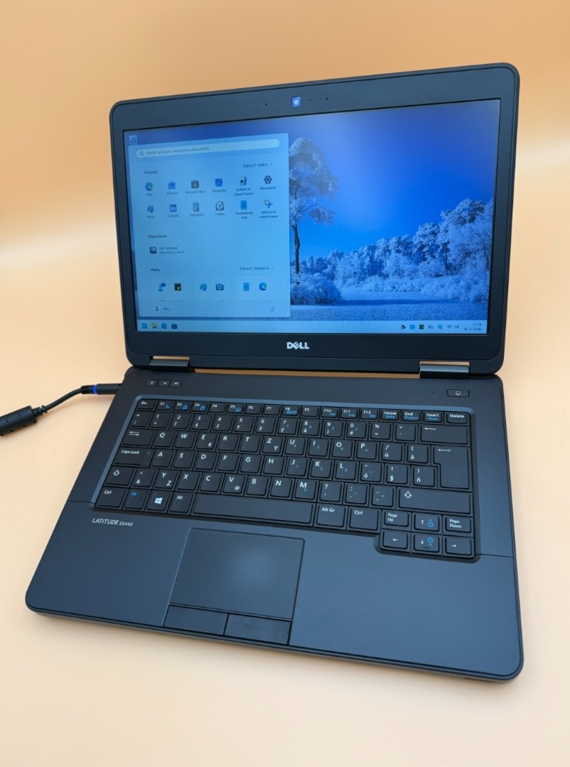 Dell Latitude E5440 / i5 / 8GB RAM / 256GB SSD / NVIDIA - 4