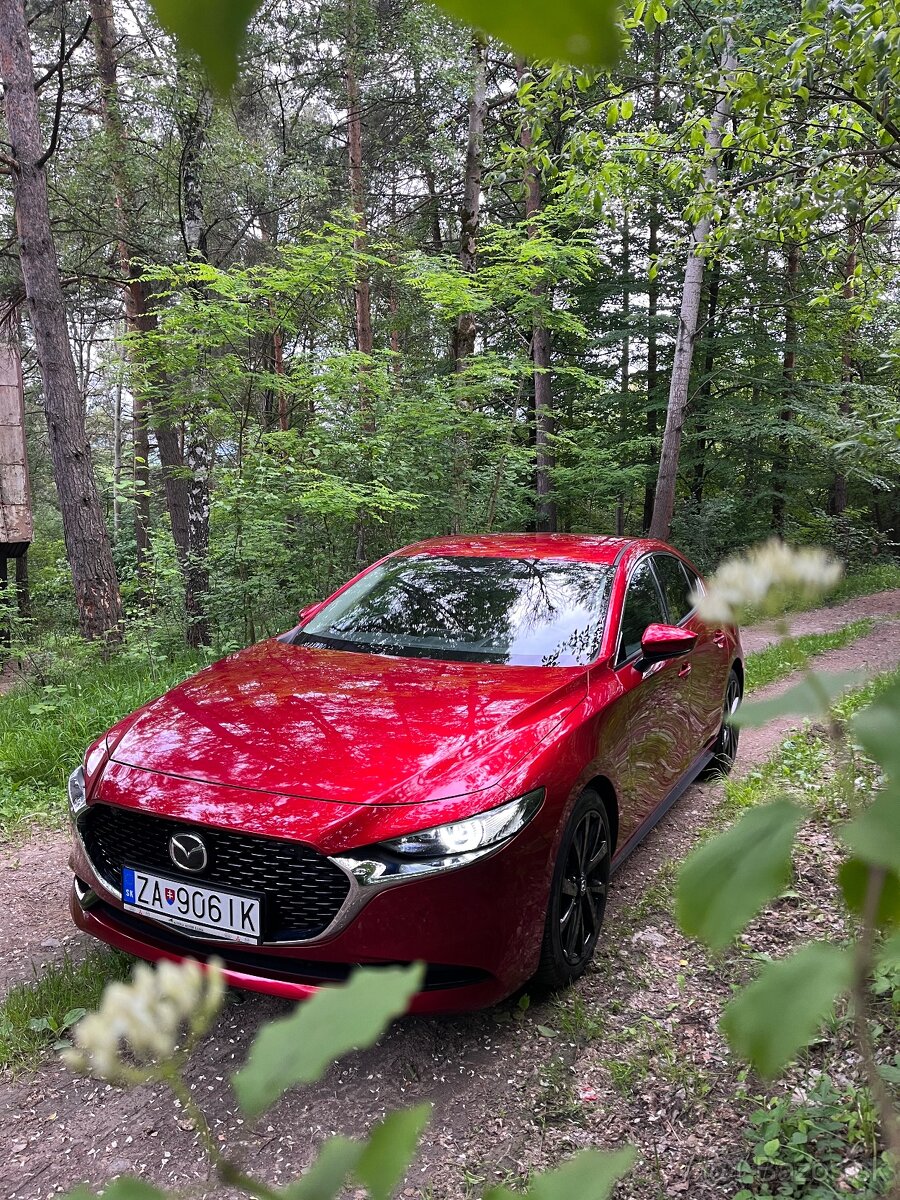 Mazda 3 sedan G122 plus - safety , sound, style - 4