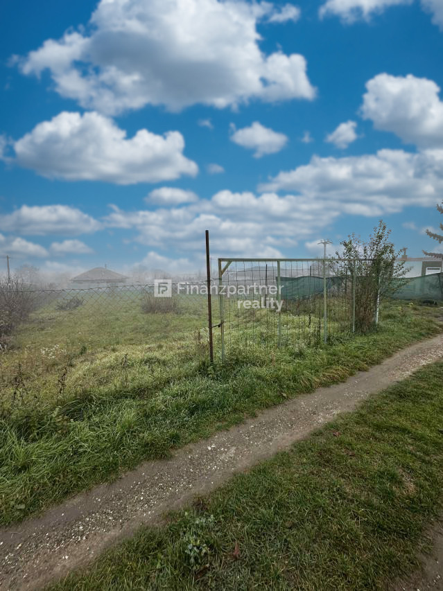 Rozľahlý stavebný pozemok v meste Štúrovo, Nové Zámky - 4