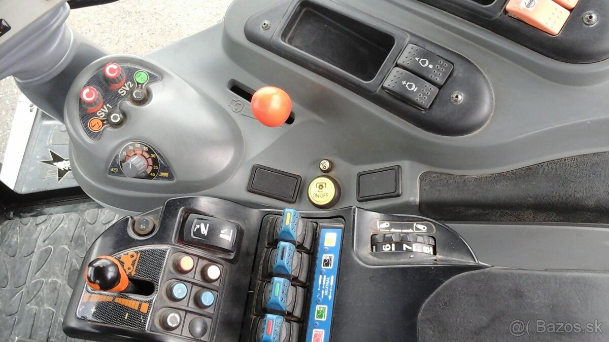 Traktor Challenger 635 B Techstar Vario,215HP - 4