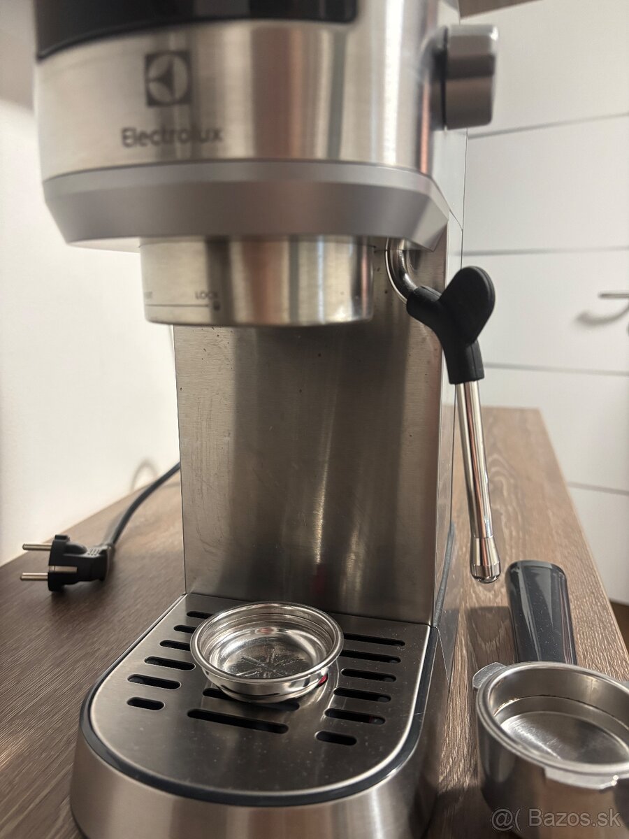 Kávovar elektrolux 6 - 4