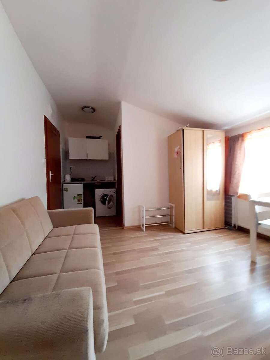 Garsonka v centre - bez depozitu - 4