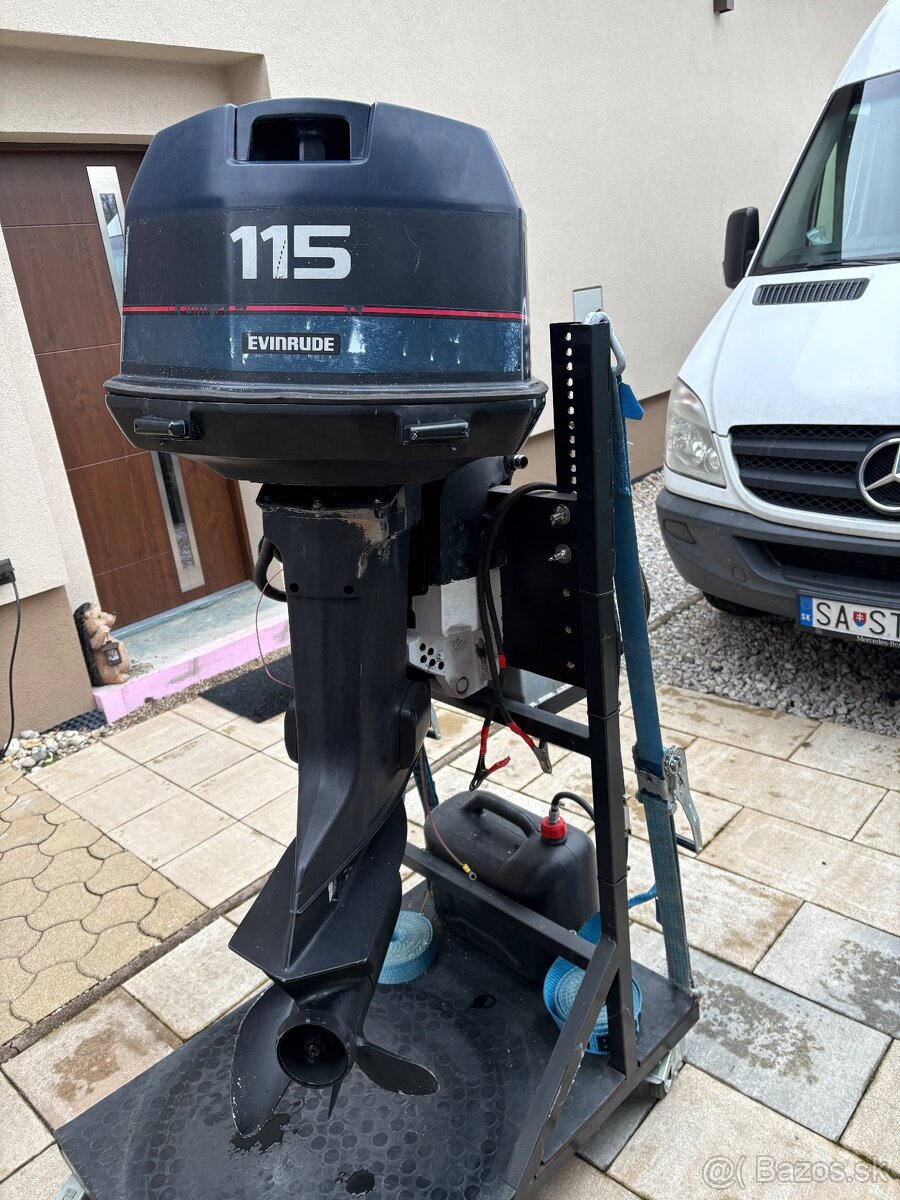 Predám lodný motor EVINRUDE 115 - 4