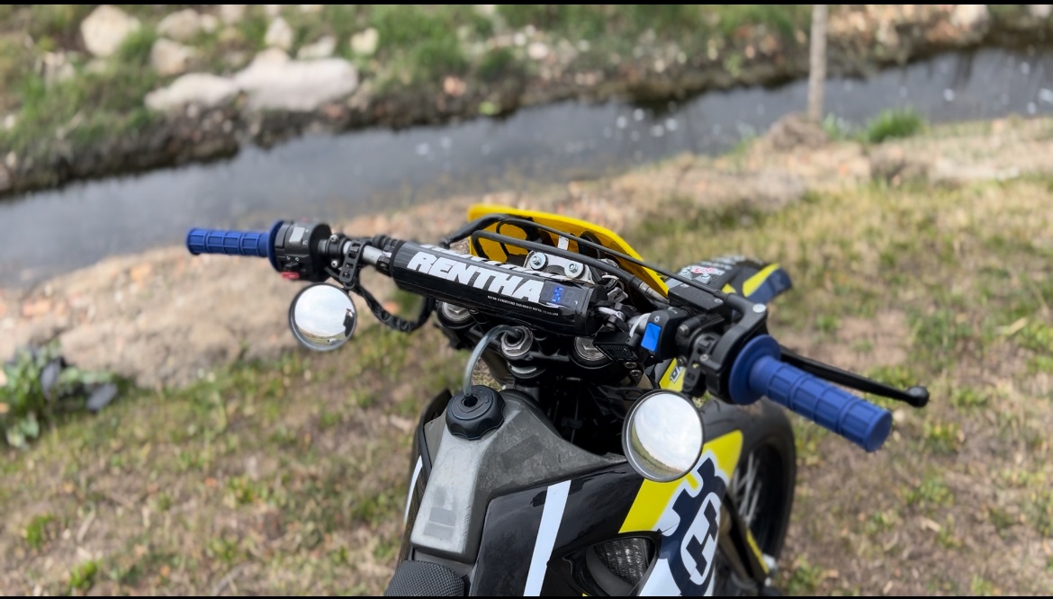 Husqvarna SM 125 Supermoto rv. 2000 TP+SPZ 11kW v TP