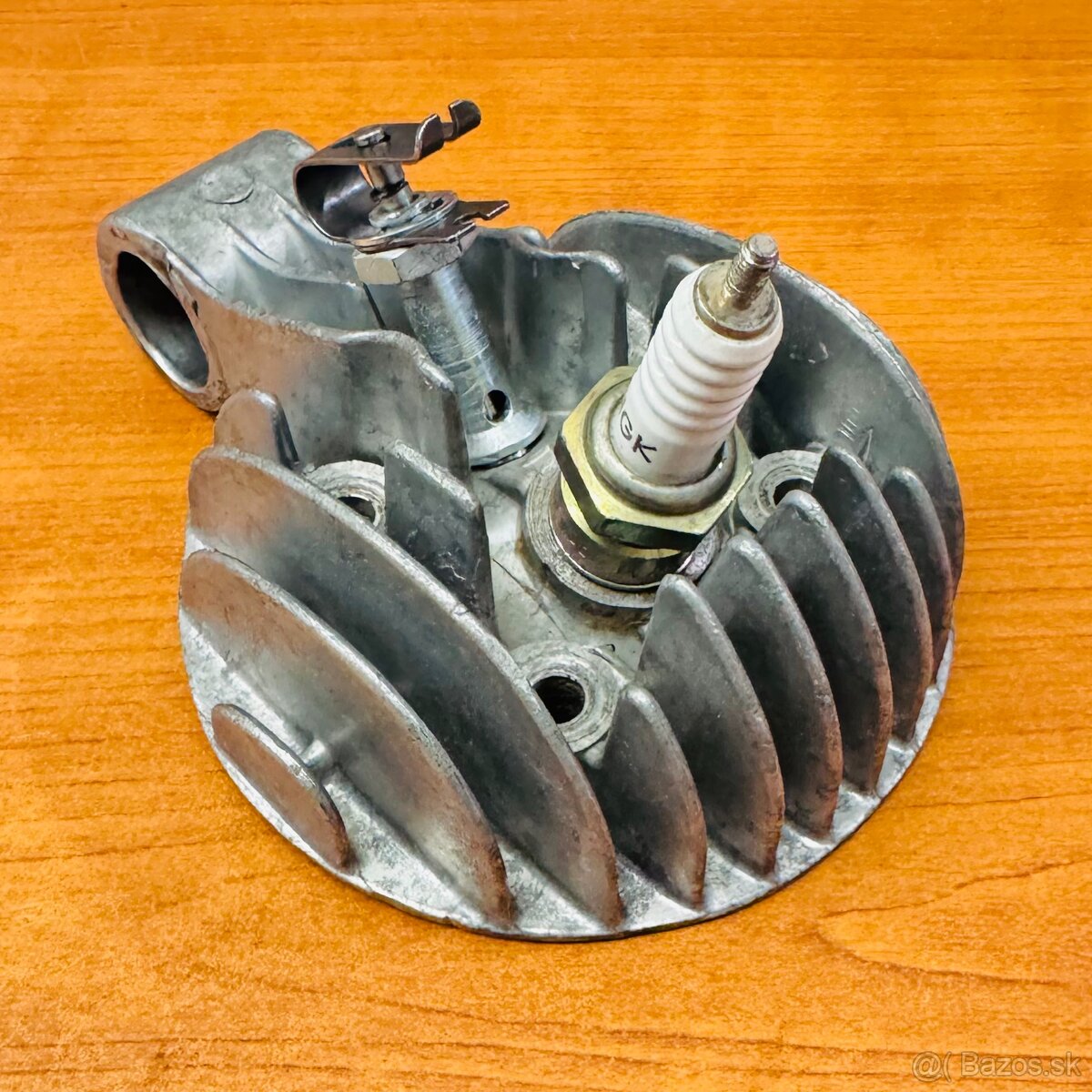 Stadion S11 - hlava motoru 1957 , dekompresor - 4