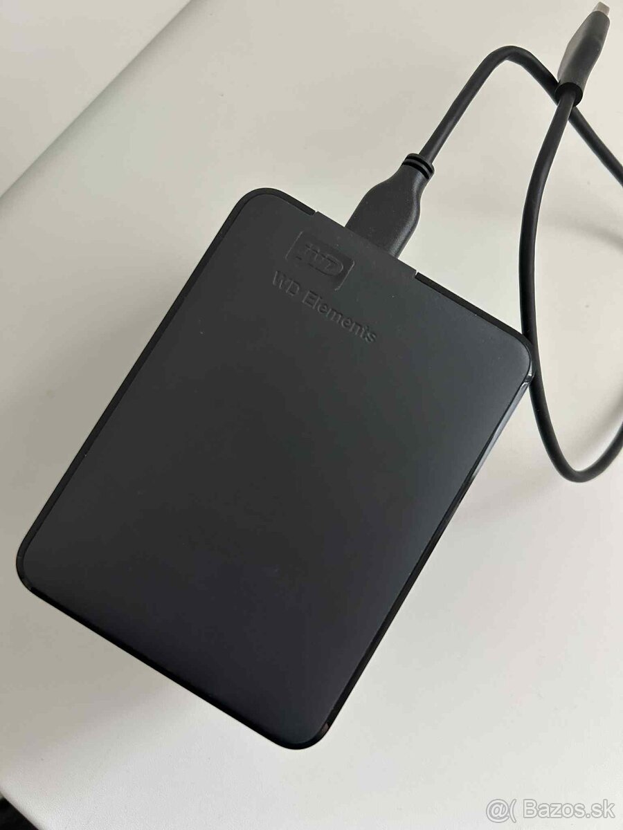 Predam 5ks externy disk WD Elements a passport - 4