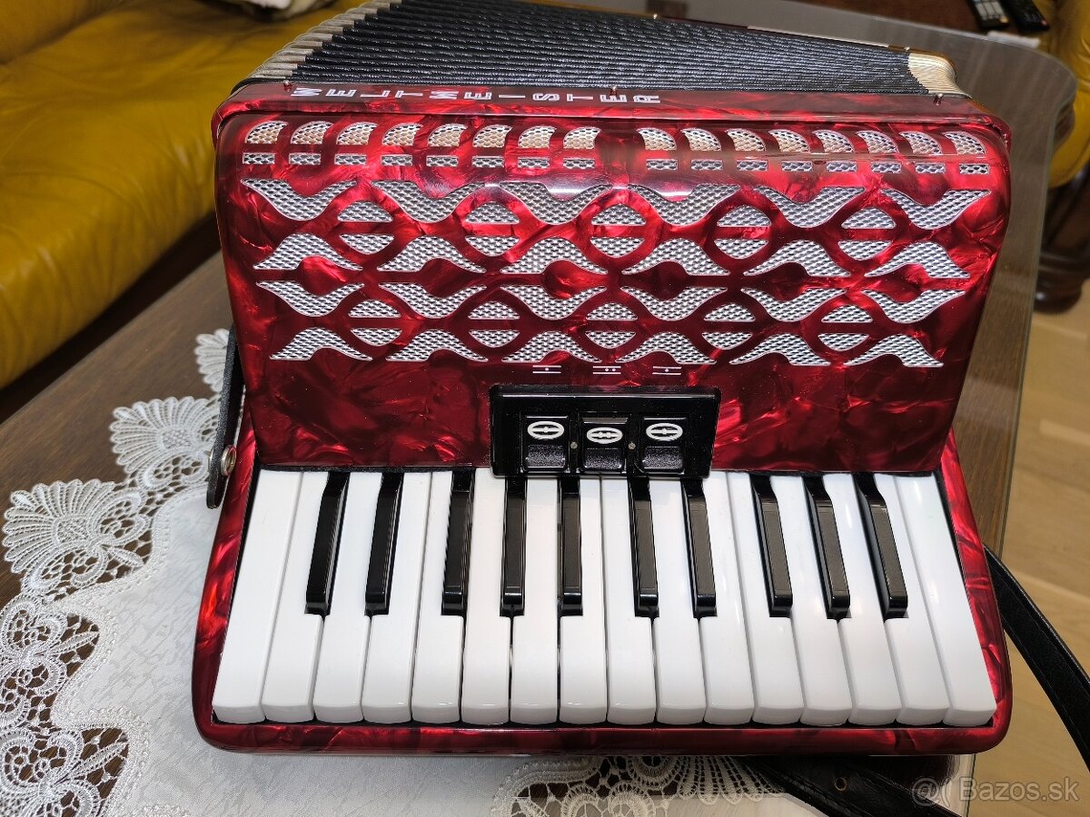 Akordeón Weltmeister - 4