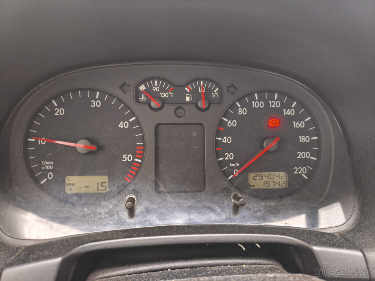 VW Golf 4 1.9 TDI 66 kW - 4