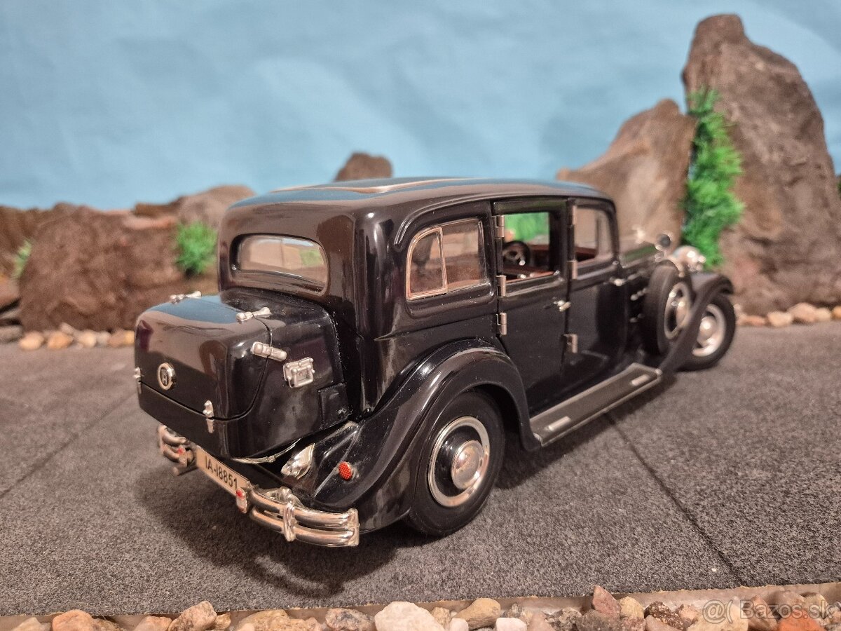 Prodám model 1:18 HORCH 851 Pullmann 1935 - 4