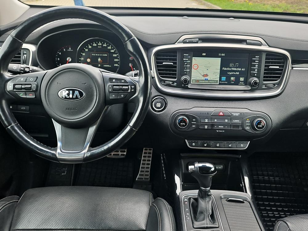 KIA SORENTO 2,2 147KW /r.V.2017 - 4