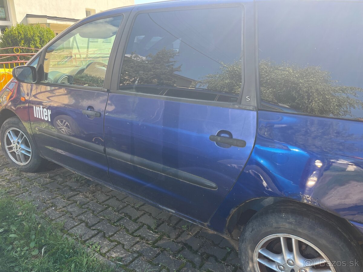 Ford Galaxy 1,9 TDi 81 kw - 4