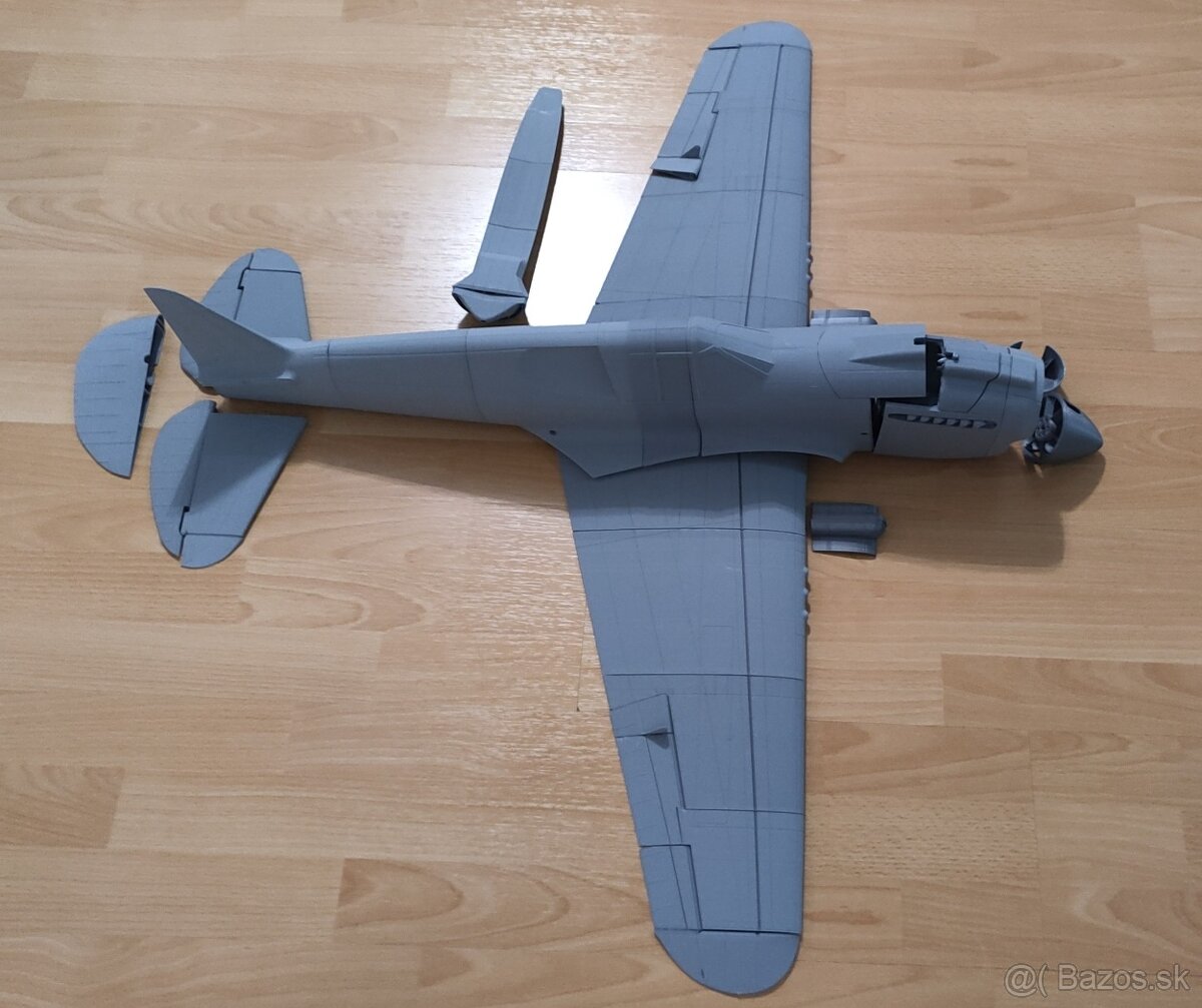 P-40 Warhawk ,RC lietadlo - 4