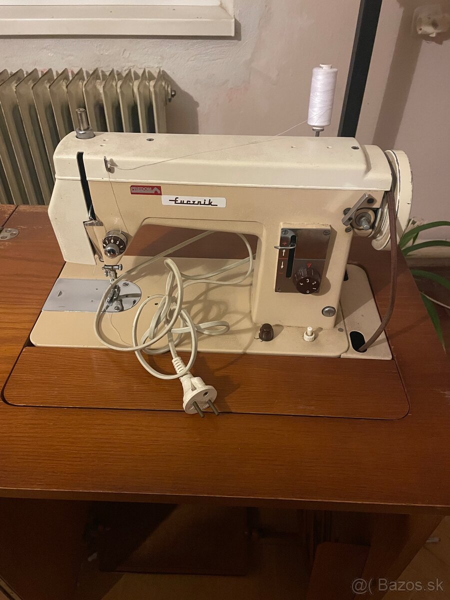 Šijací stroj Lucznik - 4