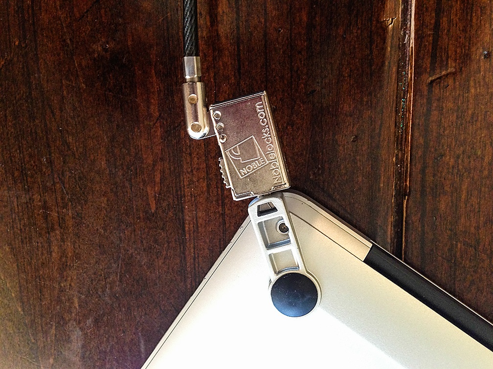 Zámok na MacBook Pro Retina 13", nový - 4