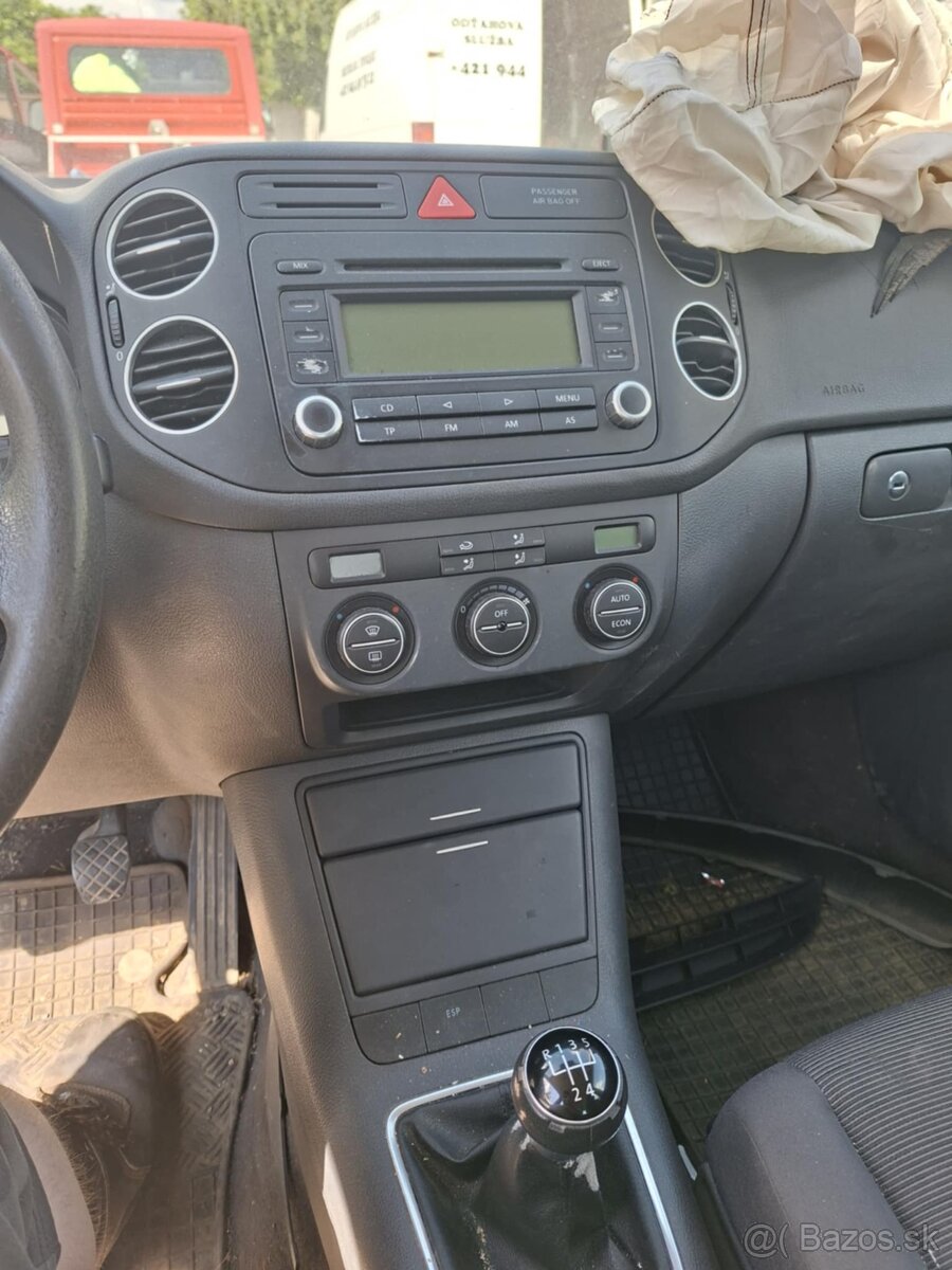 Rozpredám VW Golf V Plus 1.4FSI 66kw BLN - 4