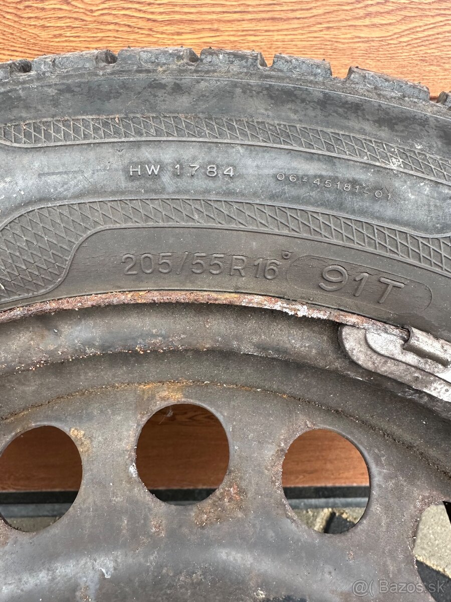 Ponukam na predaj 4x kolesa+puklice - 4