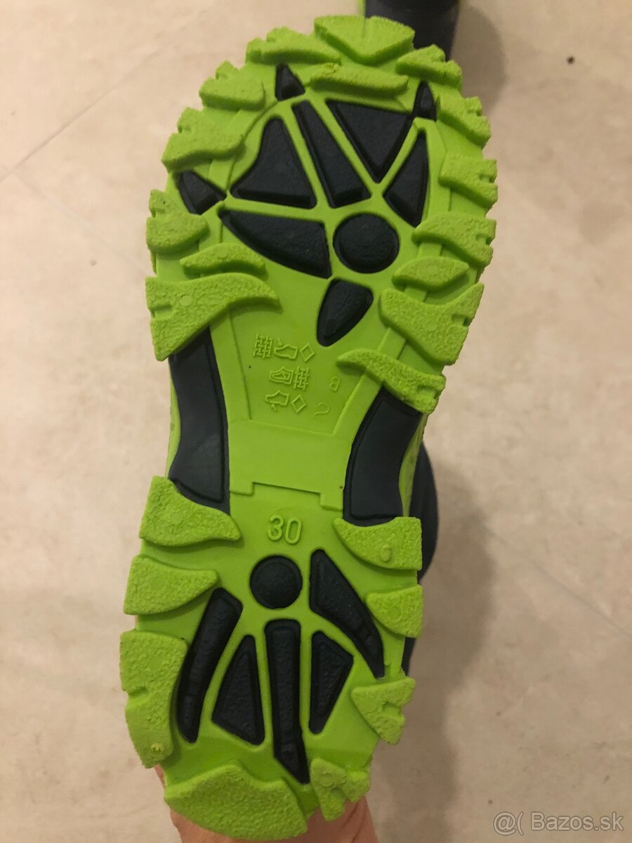 Chlapčenské snehule, č.30 - 4