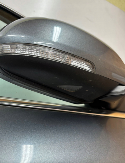 Škoda Superb II 2 2008- pravé predné dvere - 4