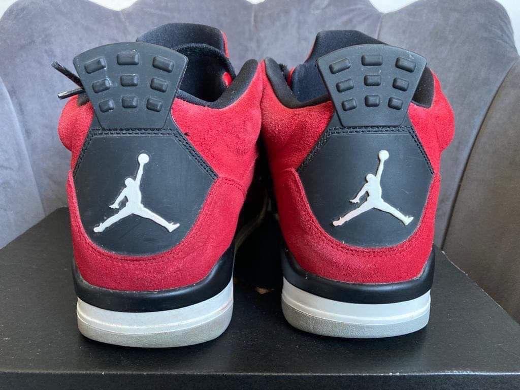 NIKE AIR JORDAN - 4