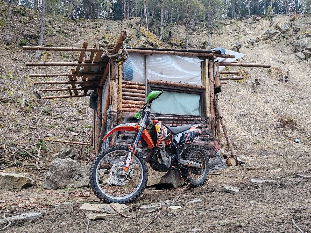 KTM450 štvoortakt