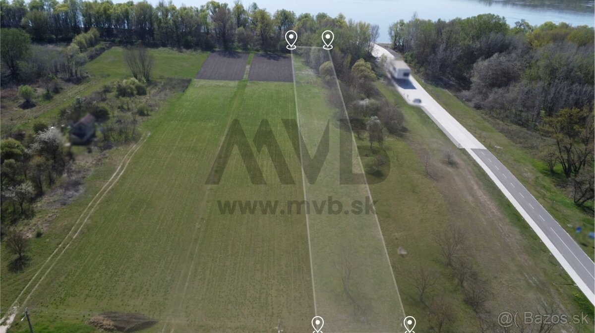 STAVEBNÝ POZEMOK S VÝNIMOČNÝMI VLASTNOSŤAMI - 4