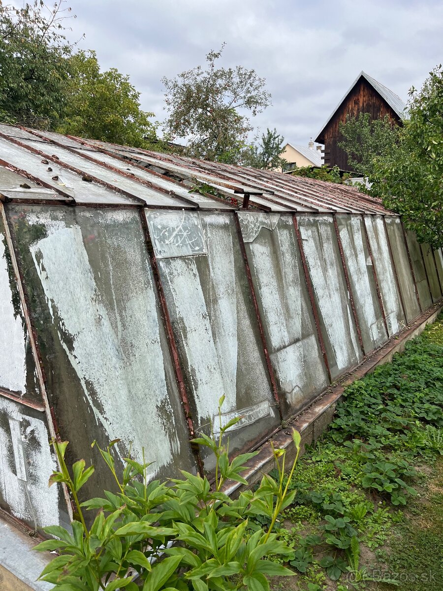 Predám skleník 11x4x2 bm. - 4