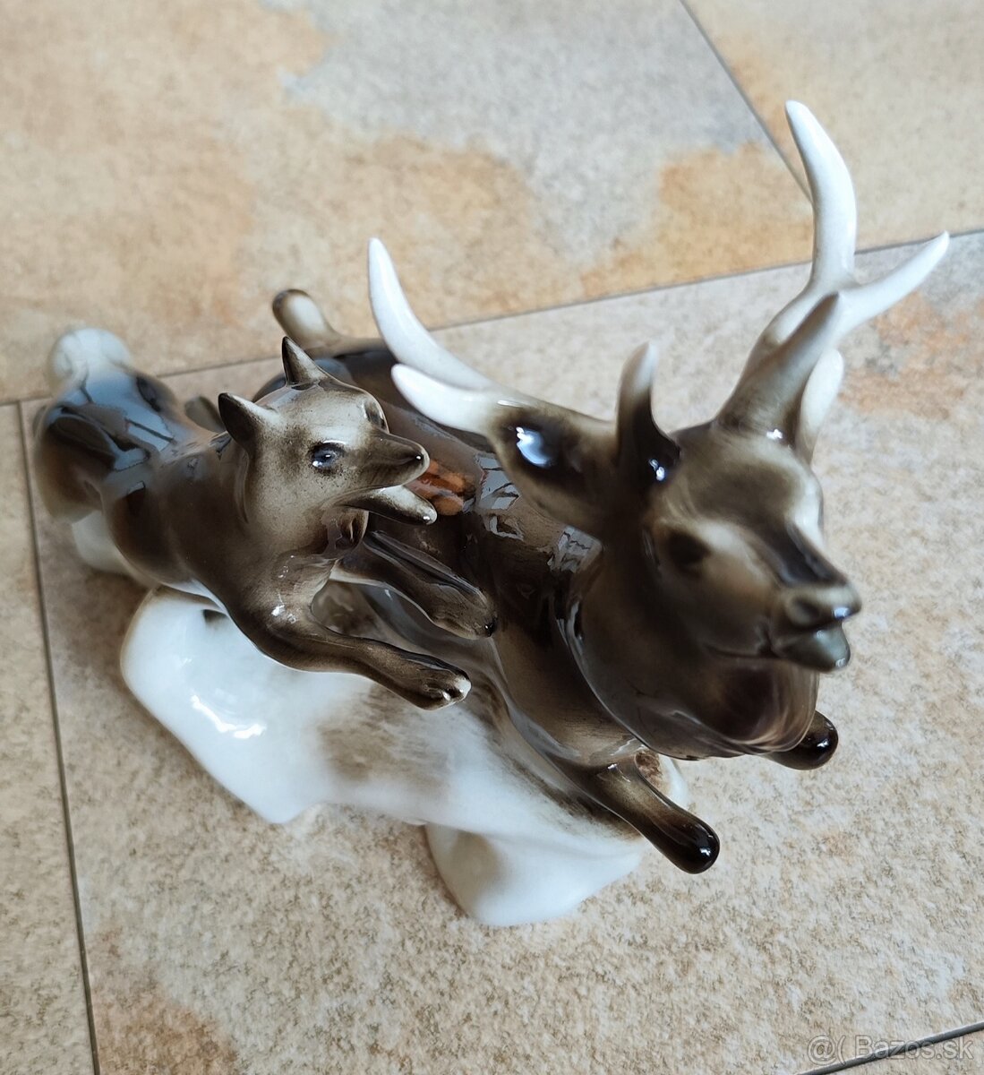 Súsošie jeleň a vlk - 4