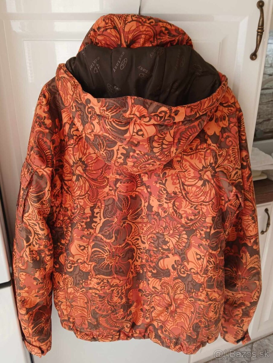 Bunda s kapucňou zn.Exxtasy, veľ.36 - 4