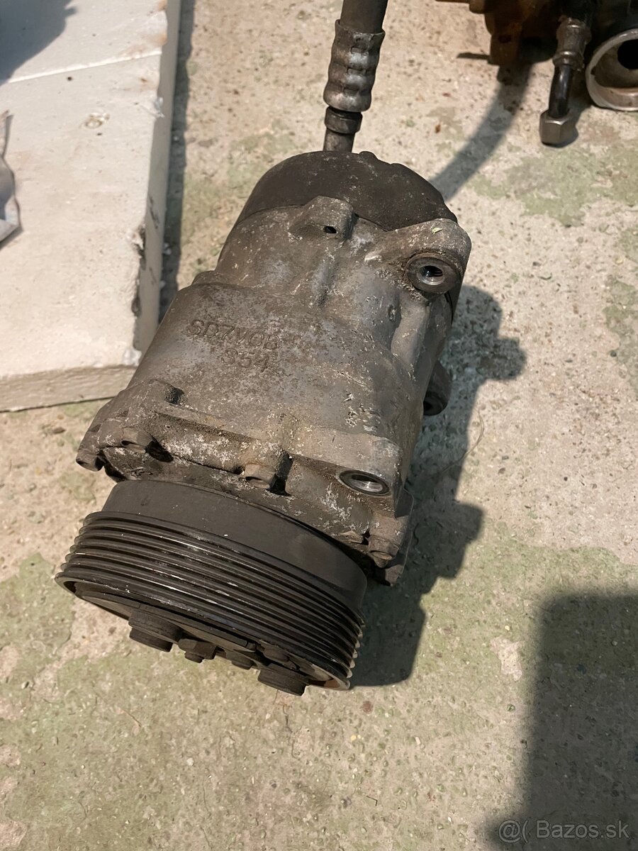 Predám klimakompresor z VW - 4