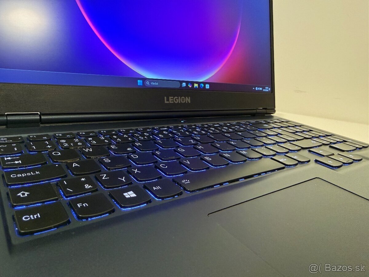 Herní notebook Legion s 2K displejom - 4