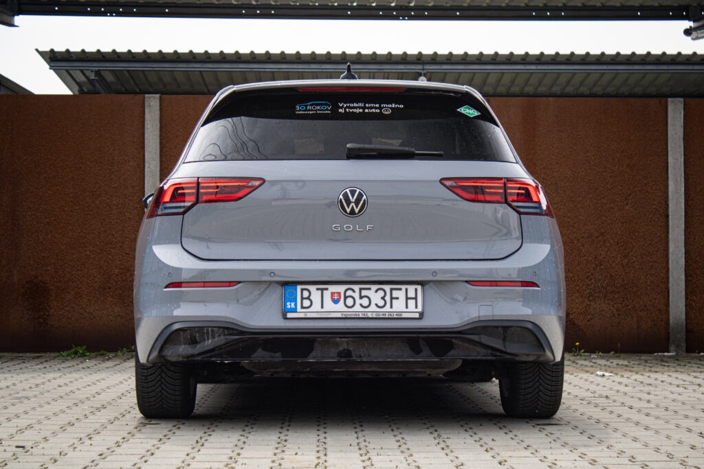 Volkswagen Golf Life 1.5 TGI Benzín + CNG - 4