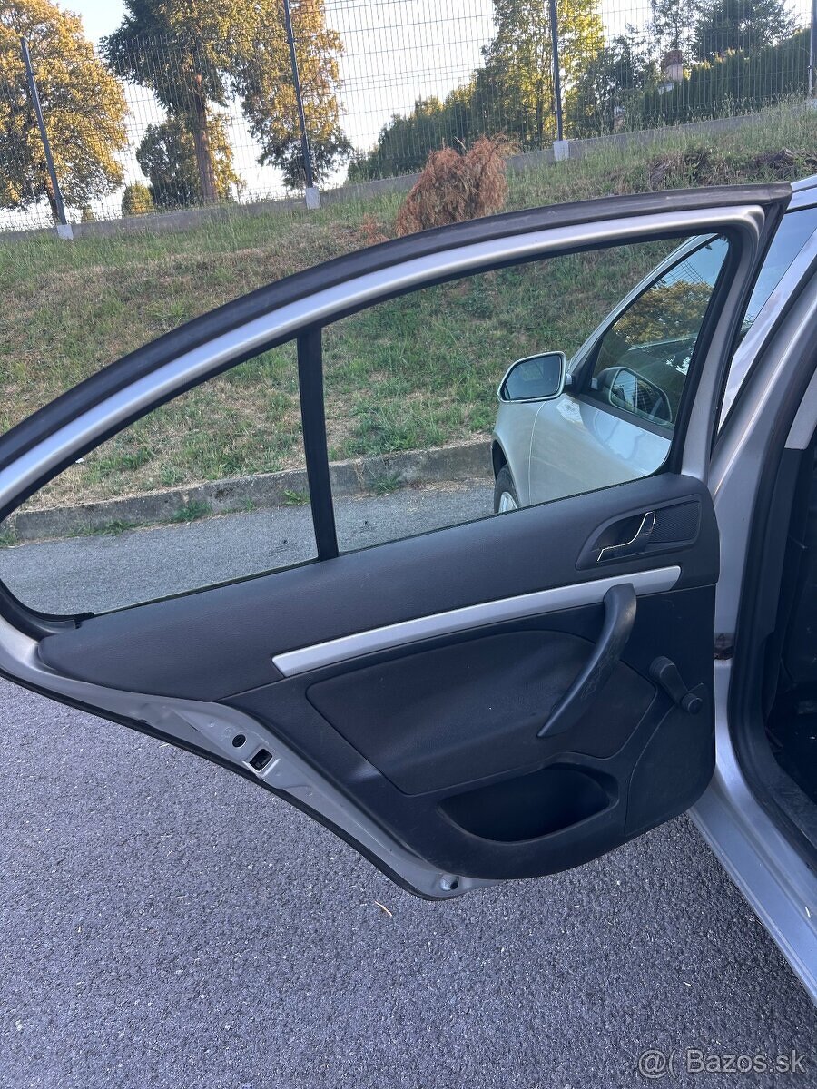 Predám škoda Octavia 2 - 4