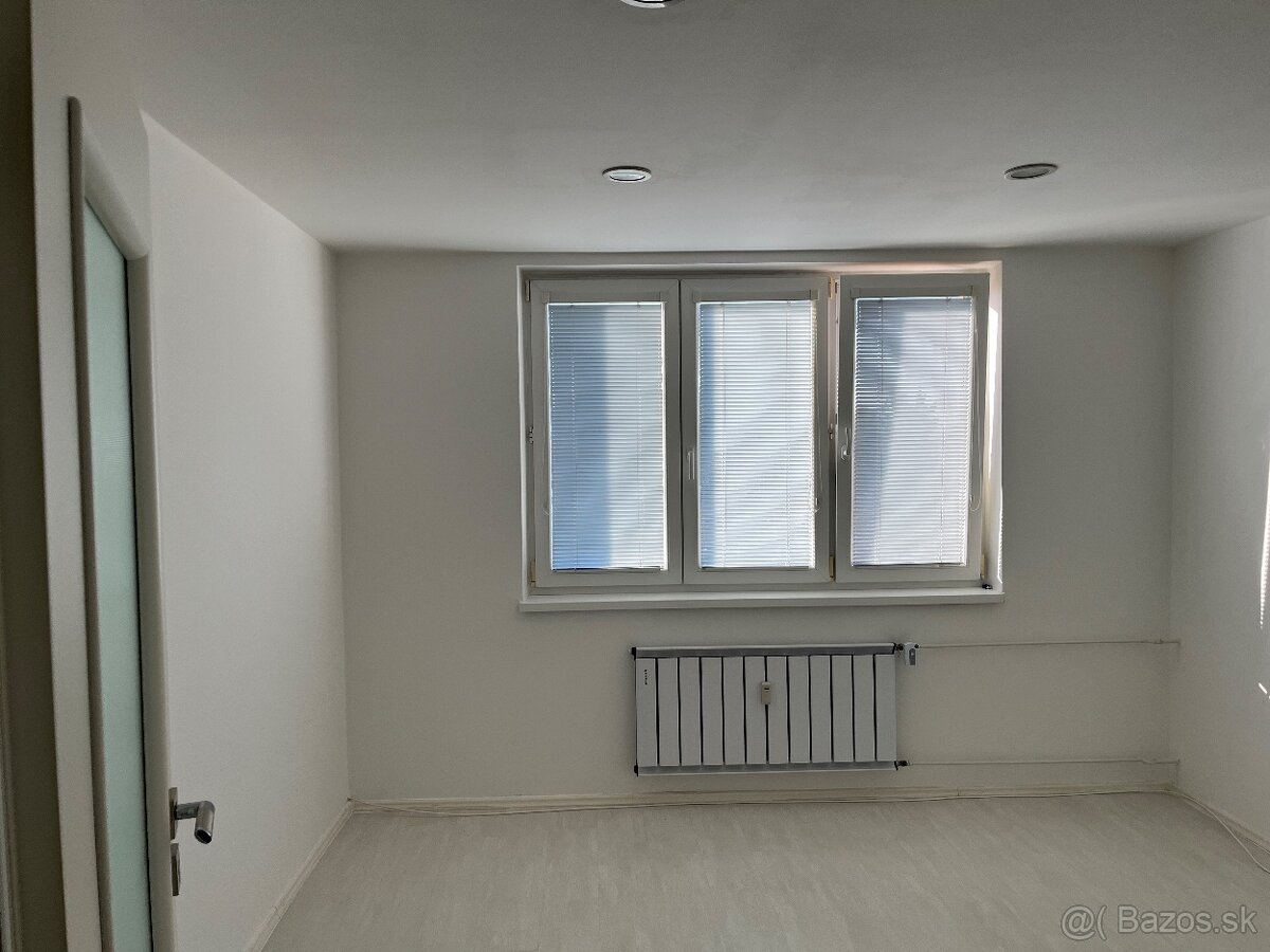 Na prenájom trojizbový byt v meste Dun.Streda - 4