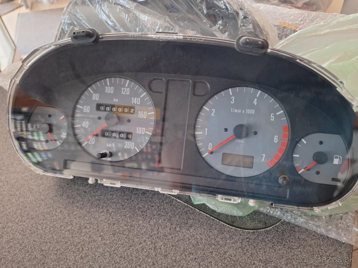 panel prístrojovky + otáčkomery Felicia - 4